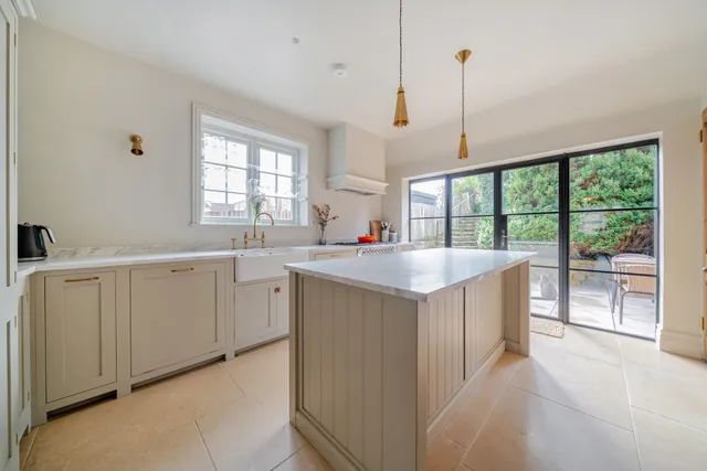 The Street, Puttenham, GU3
