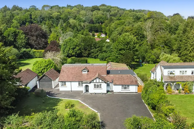 Slines Oak Road, Woldingham, CR3