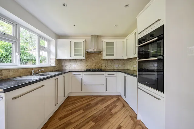 Lake View Road, Sevenoaks, TN13