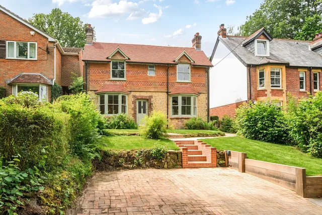 Marley Lane, HASLEMERE, GU27
