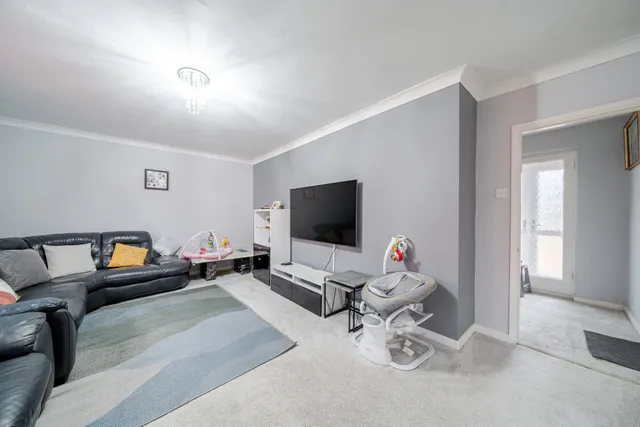 Park Avenue, Wraysbury, TW19