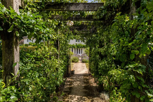Shalden, Hampshire, GU34