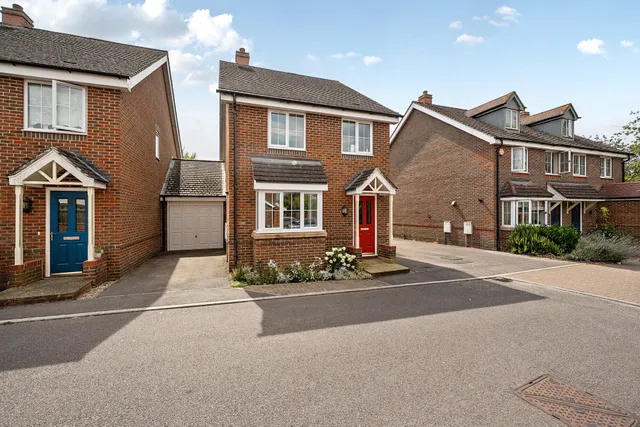 Wallis Gardens, Newbury, RG14