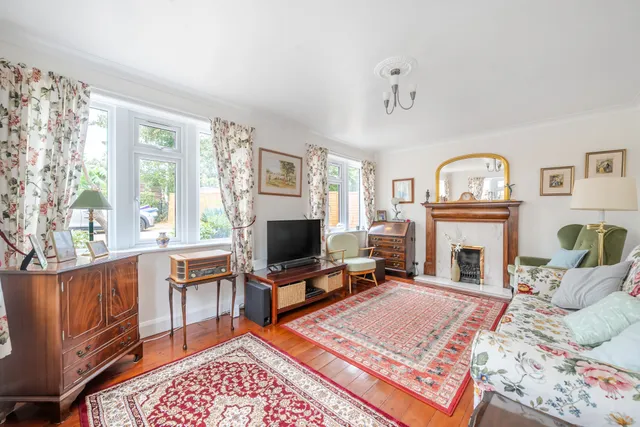 All Hallows Road, Caversham, RG4