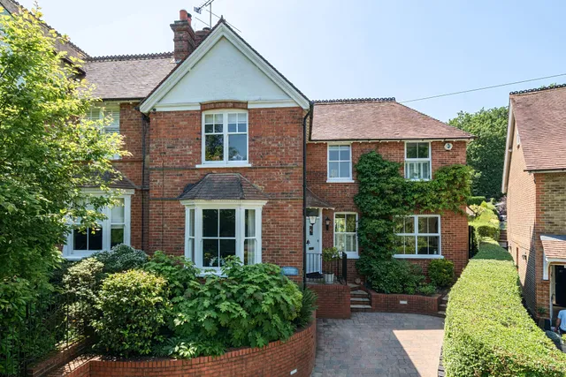 Little Common Lane, Bletchingley, RH1