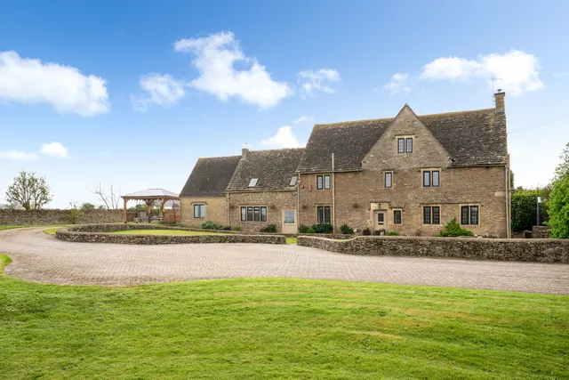 Hyde, Chalford, GL6