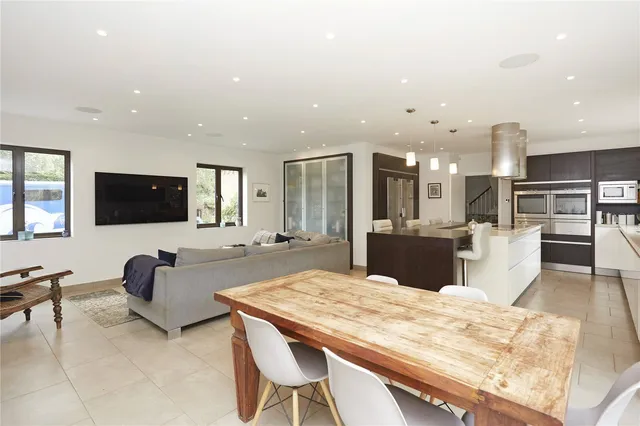 Woodcote End, Epsom, KT18