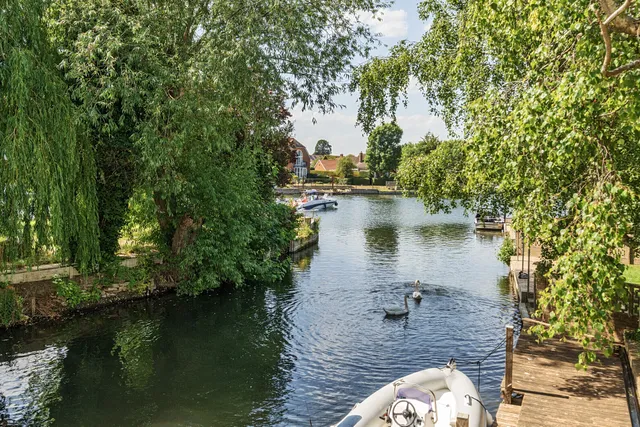Riverside, Staines-Upon-Thames, TW19