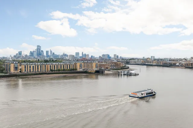 Anchorage Point, Cuba Street, E14