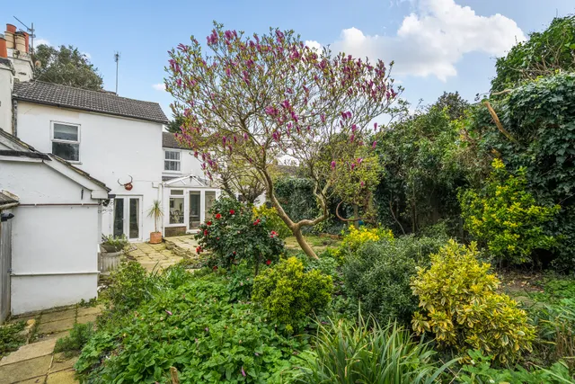 London Road, Burgess Hill, RH15