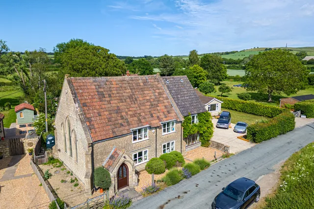 Theobalds Green, Calne, SN11