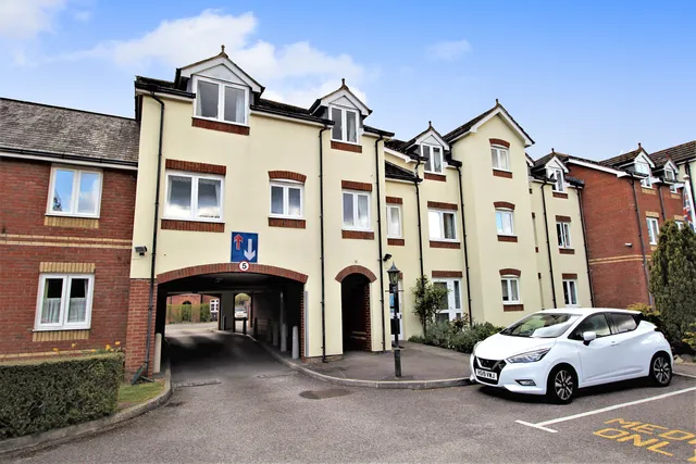 Ackender Road, Alton, GU34