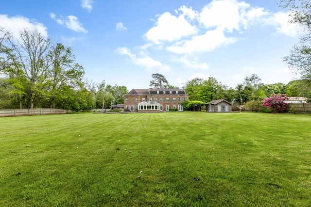 Coombe Lane, Ascot, SL5