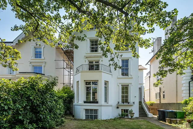 Oak Hill Road, Surbiton, KT6
