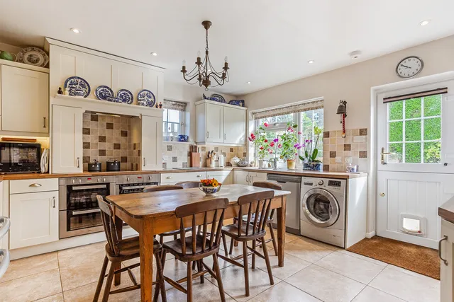 Notgrove, Cheltenham, GL54