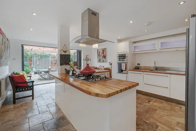 St. Lukes Place, Cheltenham, GL53