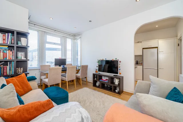 Cedars Road, London, W4