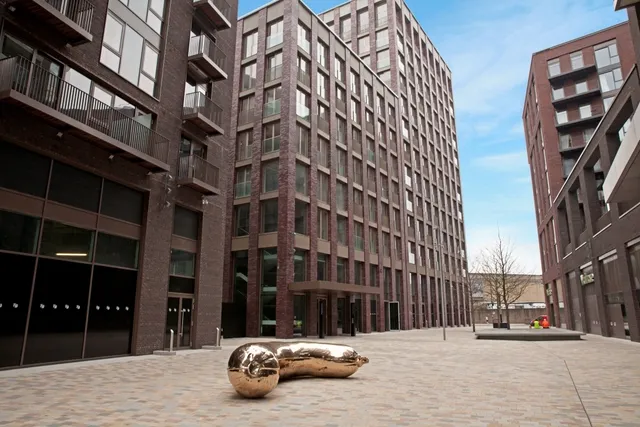 8 New Union Square, London, SW11