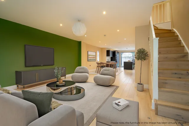 Golden Manor, Hanwell, W7