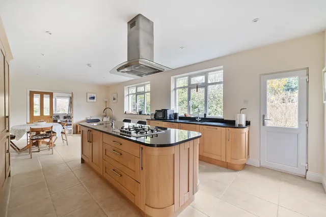 Church Road, Shepperton, TW17