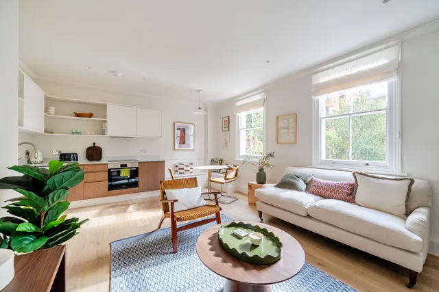 Pembroke Road, London, W8