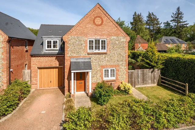 Maddoxwood, Chichester, PO19