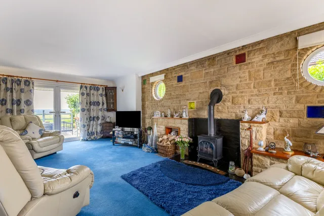 Brinkworth, Wiltshire, SN15