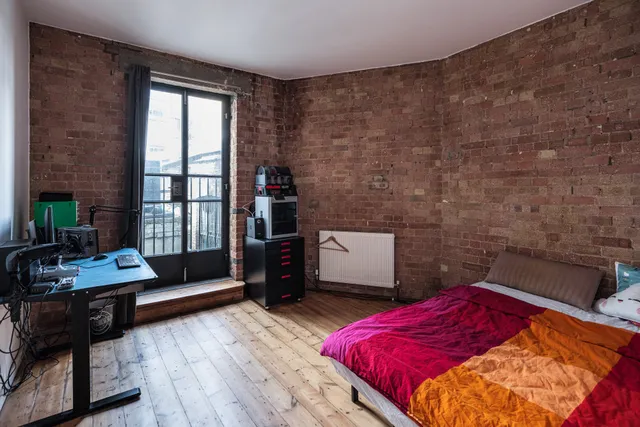 Rampart Street, London, E1
