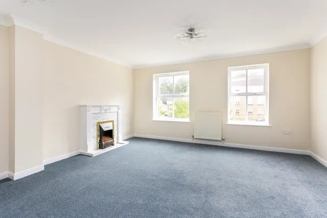 Byewaters, Watford, WD18