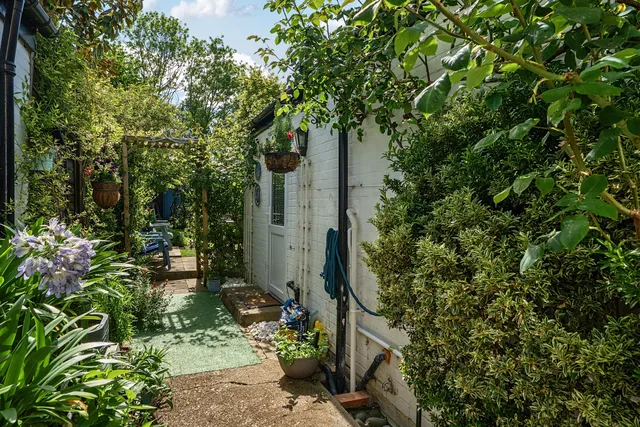 Holyport Street, Maidenhead, SL6