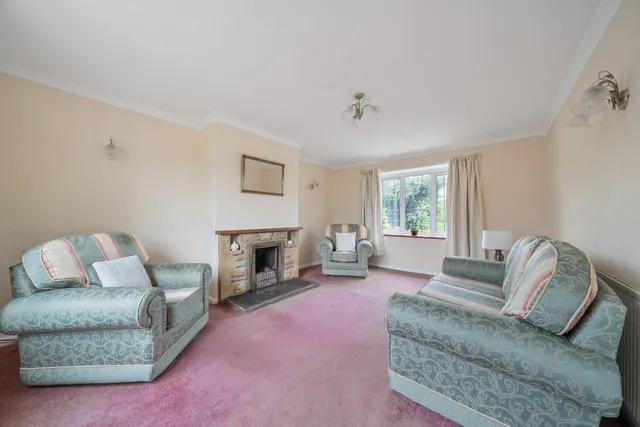 Lime Avenue, Eydon, NN11