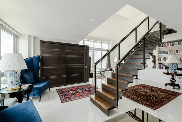 Fairmont Avenue, London, E14