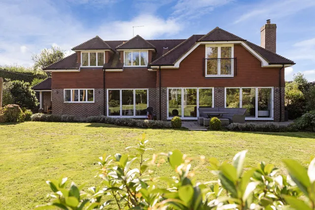 Basted Lane, Crouch, TN15