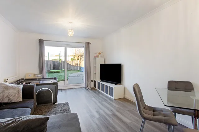 Wordsworth Mead, Redhill, RH1