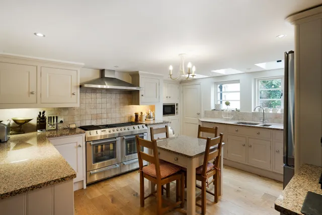 117 High Street, Lindfield, RH16