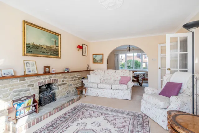 Plainwood Close, Chichester, PO19