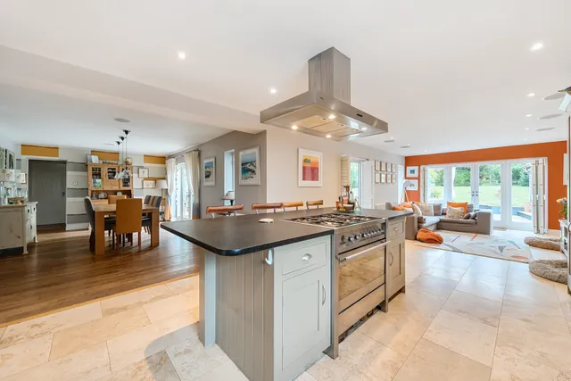 Luddington Road, Stratford-Upon-Avon, CV37