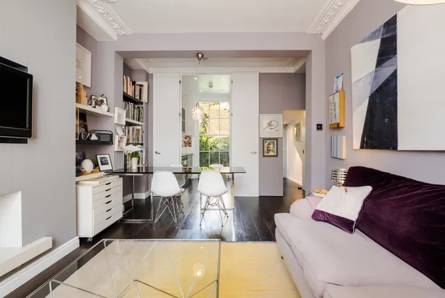 Cruikshank Street, London, WC1X