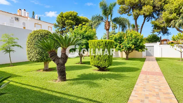 Villa in BENALMÁDENA, Málaga