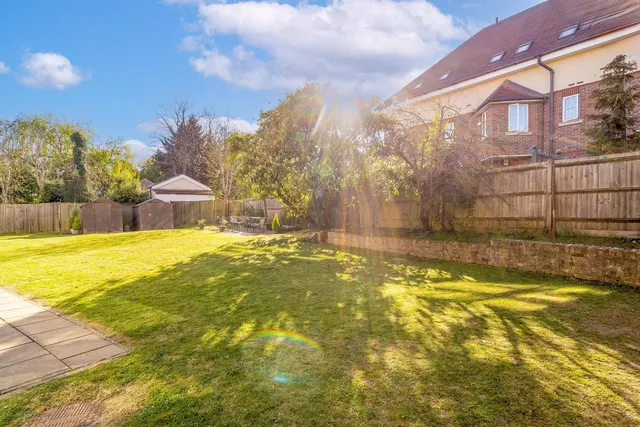 Flat 1, 37 Ashley Lane, London NW4 1HH