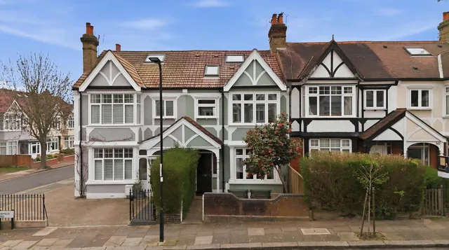 54 Lindfield Road, London W5 1QR