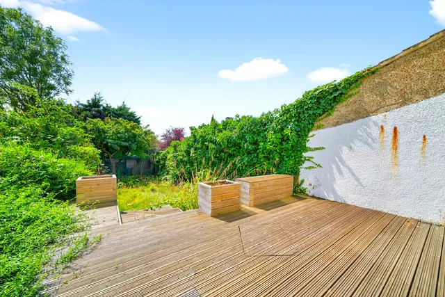 47 Covington Way, London SW16 3SG