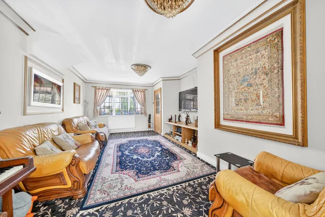 57 Westminster Avenue, Thornton Heath CR7 8BS