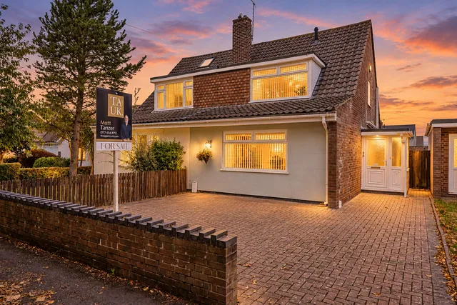 761 Whitchurch Lane, Bristol BS14 0JL