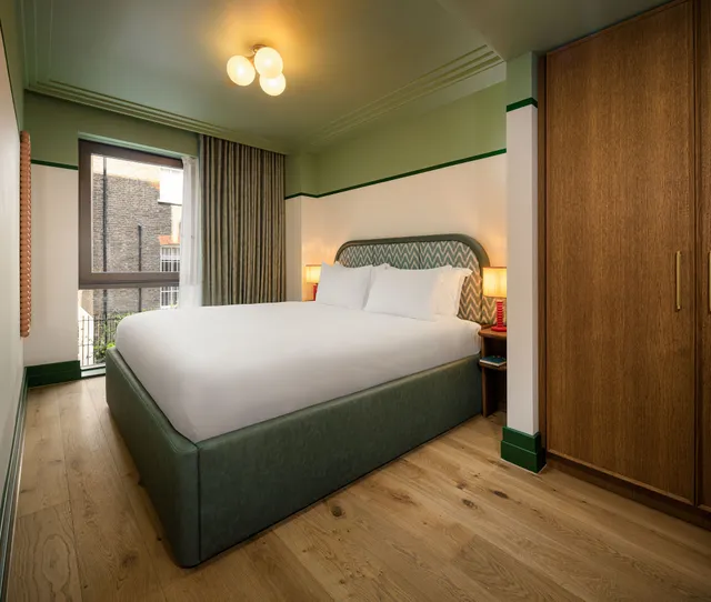 The July London Victoria - Three Bedroom Apartment