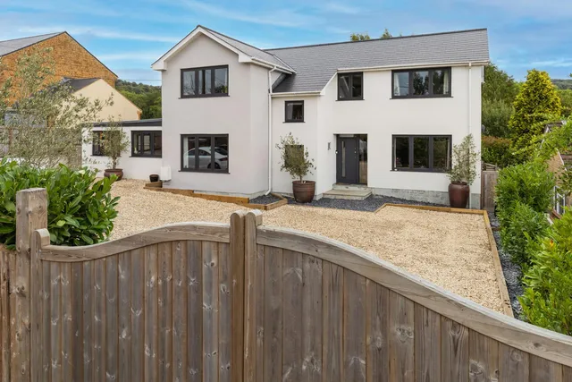 30 Chantry Lane, Beaminster DT8 3ER