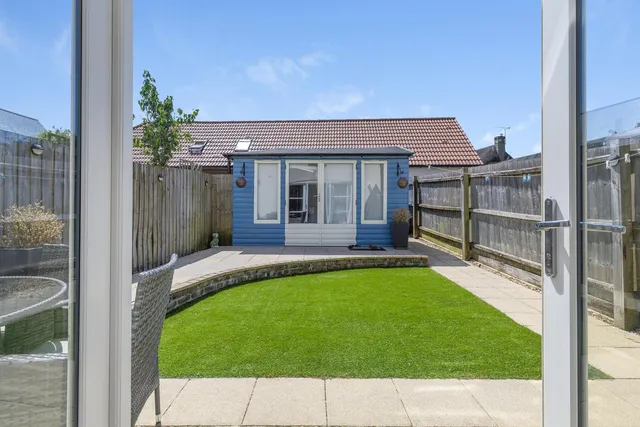 84 Lubbecke Way, Dorchester DT1 1WQ