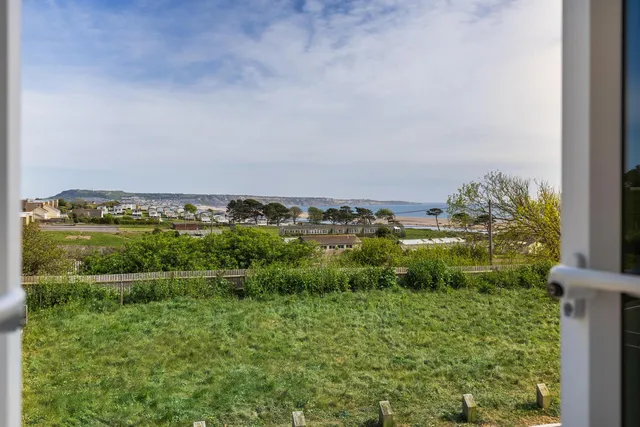 33 Sea Clover Lane, Weymouth DT4 9GN