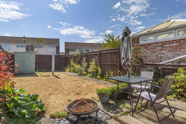 43 Southfield Avenue, Weymouth DT4 7ND