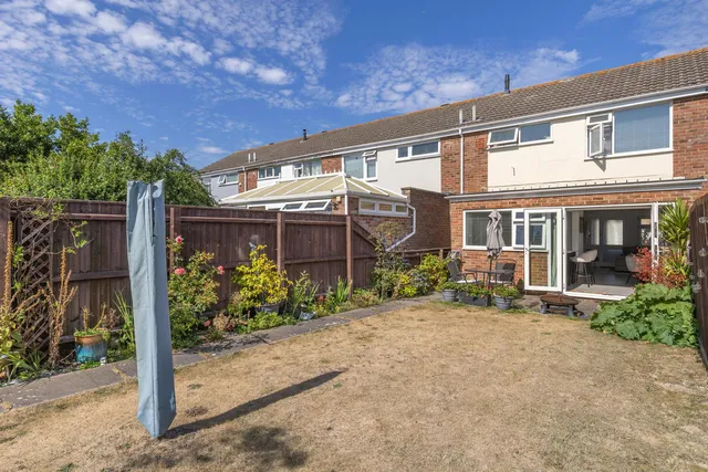 43 Southfield Avenue, Weymouth DT4 7ND